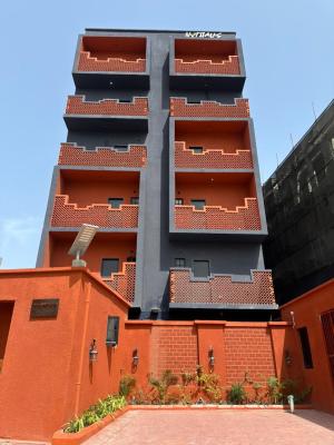 Classy & Spacious 3 Bedroom Apartment, Lekki Phase 1, Lekki, Lagos, Flat / Apartment for Sale