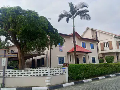 Serviced 5 Bedroom Fully Detached Duplex