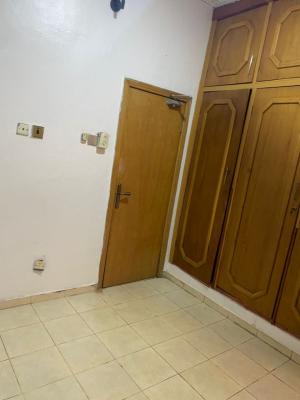 Spacious Room Shared Only Kitchen in 3 Bedroom in an Estate, Off Admiralty Way, Lekki Phase 1, Lekki, Lagos, Self Contain (single Rooms) for Rent