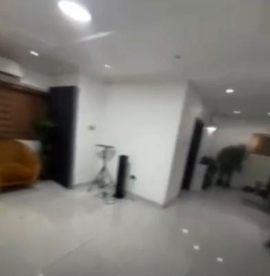 a Spacious 3-bedroom Flat Available, Alagomeji, Yaba, Lagos, Flat / Apartment for Rent