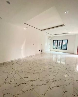 Spacious Fully Serviced 4 Bedrooms Terraced Duplex with BQ — Lekki Phase 1, Lekki, Lagos