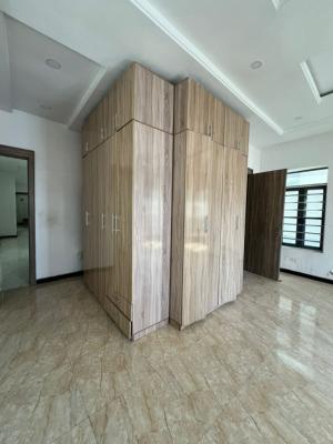 Spacious Master Bedroom Upstairs in a Shared Apartment, Royal Pine Estate Orchid Road Eleganza Bustop, Lekki, Lagos, Flat / Apartment for Rent