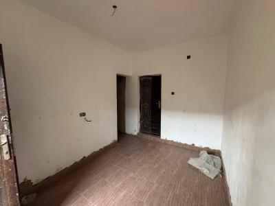 Decent and Nice Selfcontain Apartment, Off Queens College, Iwaya, Yaba, Lagos, Self Contain (single Rooms) for Rent