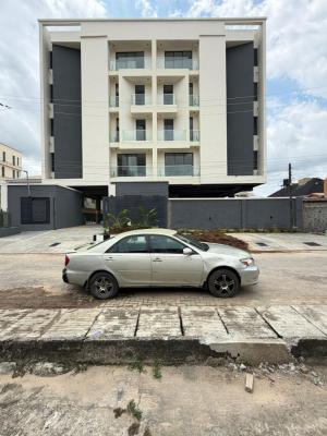 Well Built 3 Bedroom Apartment with Bq and Elevator, Lekki Phase One, Lekki, Lagos, Block of Flats for Sale