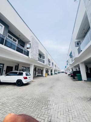 Spacious Boys Quarter Available for 700k Orchid, Orchid Road, Lekki, Lagos, Self Contain (single Rooms) for Rent