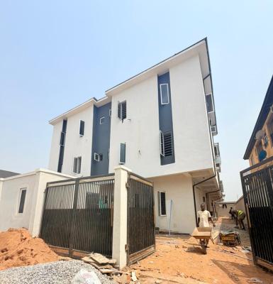 Luxury 2 Bedroom Apartment in a Gated Estate, Close to Third Mainland Bridge, Gbagada, Lagos, Block of Flats for Sale