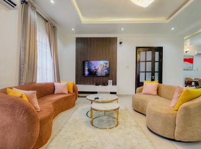 Luxury 3 Bedroom Apartment with Modern Amenities Available From Today, 3 Bedroom Shortlet Apartment Available in Freedom Way, Lekki Phase 1, Lekki Phase 1, Lekki, Lagos, Flat / Apartment Short Let