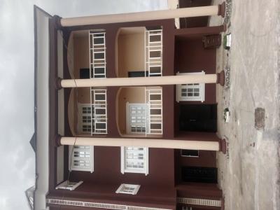 Newly Renovated 3 Bedroom & 2 Bedroom Flats, Ile Tuntun, Ologuneru, Ibadan, Oyo, Flat / Apartment for Rent