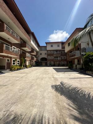 Clean & Spacious Newly Renovated Unfurnished 2-bedroom Terrace with Sw, Ikoyi, Lagos, Terraced Duplex for Rent