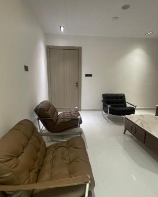 Luxury 3 Bedroom Flat with Excellent Facilities, Lekki Phase 1, Lekki, Lagos, Block of Flats for Sale