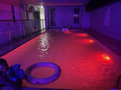 Excellent 26  Hotel Rooms En-suite, Ajah, Ajah, Lagos, Hotel / Guest House for Sale