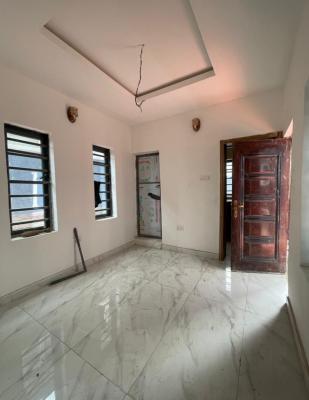 Lovely 2 Bedroom Apartment, Ojuelegba, Surulere, Lagos, Flat / Apartment for Rent