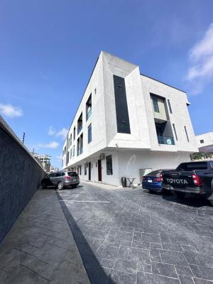 2 Bedroom Apartment with Pool &gym, Lekki Phase 1, Lekki, Lagos, Flat / Apartment for Rent