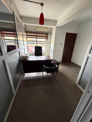 Already Partitioned 20sqm Office Space Facing Lekki Expressway, Bakky Plaza,agungi, Lekki, Lagos, Office Space for Rent