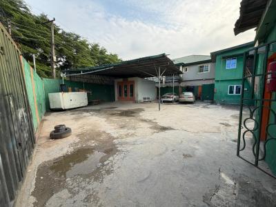 a Car Oven Spray Space on a Half Plot of Land, Off International Airport Road Ajao Estate, Isolo, Lagos, Commercial Property for Rent