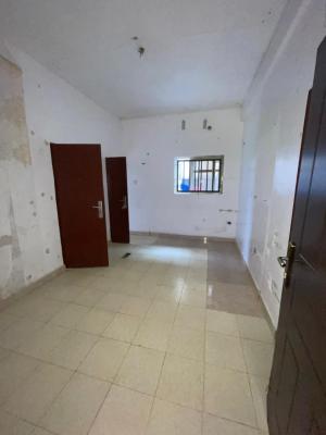 Standard  Unfurnished Mini Flat Upstairs, Off Admirality, Lekki Phase 1, Lekki, Lagos, Mini Flat (room and Parlour) for Rent
