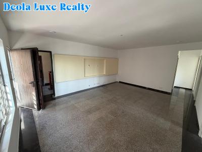 a Well Maintained 2 Bedroom with a Bq, Lekki Phase 1, Lekki, Lagos, Flat / Apartment for Rent