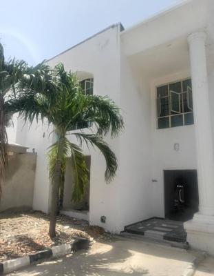 Spacious Medium Sized Shop Space Location Upstairs at The Front, Lekki Phase1, Lekki, Lagos, Commercial Property for Rent