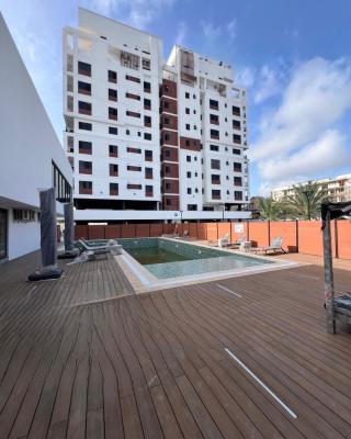 Fully Serviced 2 Bedroom Apartment with Pool Gym & Elevator, Well Built Property with Spacious Rooms , Children’s Playground, Lekki Phase 1, Lekki, Lagos, Flat / Apartment for Rent