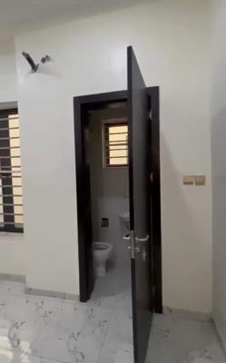 Semi Masters Bedroom Inside a Shared Apartment { Video}, Emcel Garden Estate Orchid Road, Lekki, Lagos, Self Contain (single Rooms) for Rent