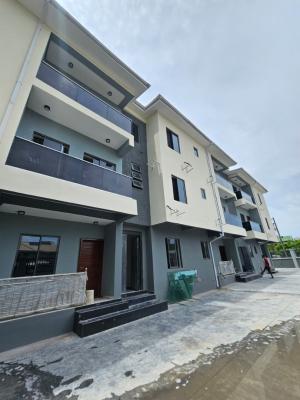 Well Built Luxury 4-bedroom Maisonette, Lekki Phase 1, Lekki, Lagos, Flat / Apartment for Rent