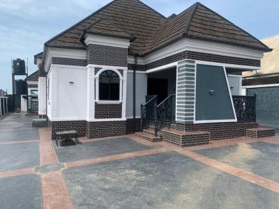 New and Stylish 4 Bedroom Bungalow with a Swimming Pool, Igo, Upper Ekehuan Road, Benin, Oredo, Edo, Detached Bungalow for Sale