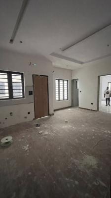 a Very Nice 1 Bedroom and Parlor Apartment, Lekki Phase 1, Lekki, Lagos, Flat / Apartment for Sale