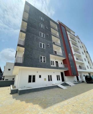 Distress 4-bedroom + Bq, Middle Estate, Osapa, Lekki, Lagos, Flat / Apartment for Rent