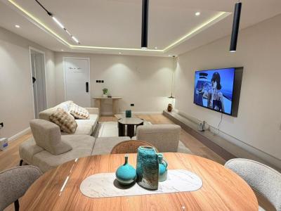 Luxury One Bedroom Apartment with Swimming Pool, Lekki Phase 1, Lekki, Lagos, Flat / Apartment Short Let