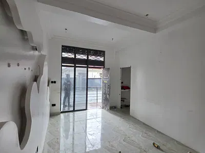 Spacious Shop (2 Shops in One)