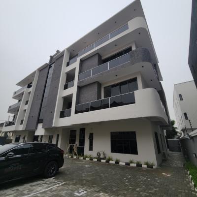 Stunning 3bedroom Apartment with an Elevator and Bq, Lekki Phase 1, Lekki, Lagos, Flat / Apartment for Rent