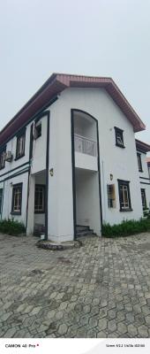 Service 2 Bedroom Flat Upstairs in Phase 1, Ayinde Akinmade Street Off Admiralty Way, Lekki Phase 1, Lekki, Lagos, Flat / Apartment for Rent
