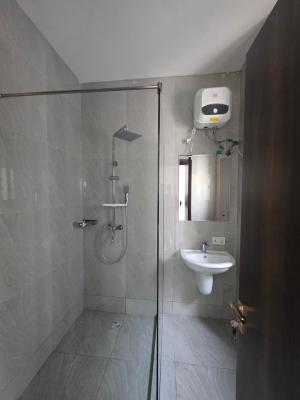 Spacious 4 Bedroom Apartment, Lekki Phase 1, Lekki, Lagos, Block of Flats for Sale