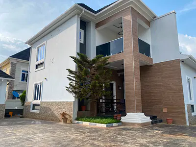 Distress: a Brand New, Fully Detached 5 Bedroom Duplex + BQ.
