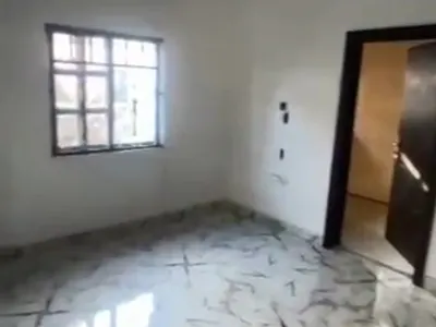 Mini-Flat Upstairs Available in a Serene Environment. Video Is Availab