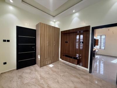 5 Bedroom Detached  Available, Osapa, Lekki, Lagos, Detached Duplex for Sale