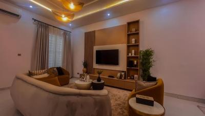 a Very Sweet and Spacious Stand Alone Apartment Located in a Serene a, Lekki Phase 1, Lekki, Lagos, Flat / Apartment Short Let