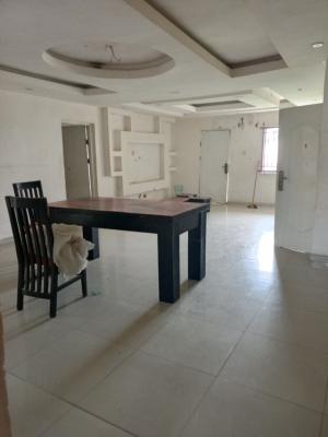 Spacious 3bedroom First Floor Residential Or Office Use, Lekki Phase 1, Lekki, Lagos, Flat / Apartment for Rent