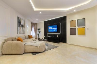 Luxury, Elegant and Royal Styled 1 Bedroom Apartment, Lekki Phase 1, Lekki, Lagos, Mini Flat (room and Parlour) Short Let