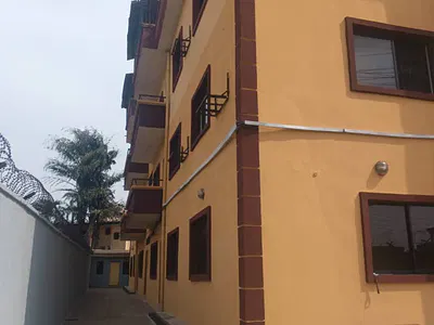 Spacious 3 Bedroom Flat with BQ
