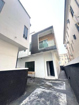 Contemporary 4-bedroom Semi-detached House with Bq, Contemporary 4-bedroom Semi-detached House with Bq, Vgc, Lekki, Lagos, Semi-detached Duplex for Sale