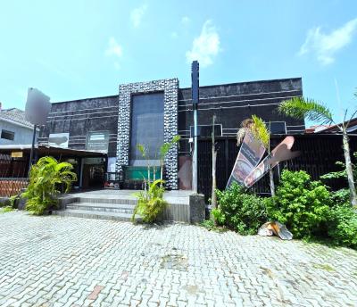 Massive Commercial Space on 1000sqm, Lekki Phase 1, Lekki, Lagos, Shop for Rent