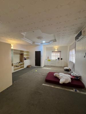 Spacious Self Contain Studio, Off Admiralty Way, Lekki Phase 1, Lekki, Lagos, Self Contain (single Rooms) for Rent