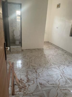 Room Self, Pedro Road, Shomolu, Lagos, Self Contain (single Rooms) for Rent