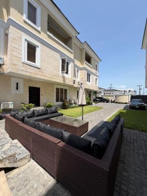Serviced 4 Bedroom En-suite Townhouse with an Enclosed Fitted Kitchen/, Lekki Phase 1, Lekki, Lagos, Terraced Duplex for Rent