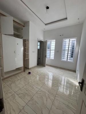 2 Bedroom Apartment, Oral Estate, Lekki Expressway, Lekki, Lagos, Flat / Apartment for Rent