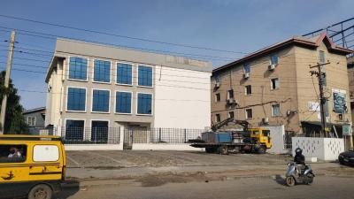 a Prime Two Storey Commercial Building Sitting on 918.704sqm, Ikorodu Road, Jibowu, Yaba, Lagos, Commercial Property for Sale