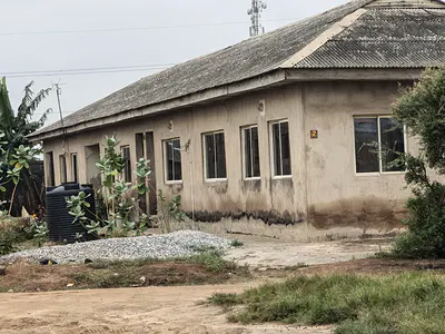 2 Bedroom Bungalow with Two Units of Mini Flats