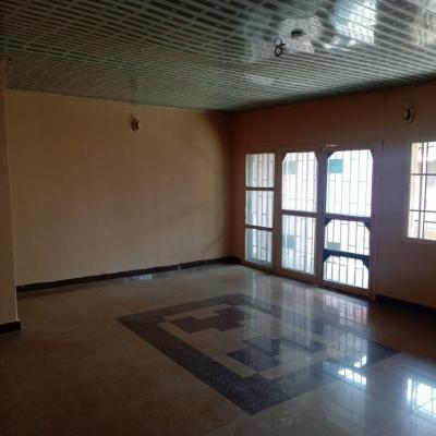 Newly Renovated 4 Bed Room Flat in Surulere, Off Adekunle Kuye Street Surulere, Surulere, Lagos, Flat / Apartment for Rent