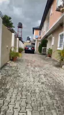 Spacious and Clean Well Maintain 3 Bedroom Apartment Graceland Estate, Graceland Estate Opposite Ajipe Police Station, Ajah, Lagos, Flat / Apartment for Rent